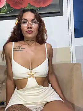 Snapshot of Julieta-velvet chatting on 03.11.26 Julieta-velvet online show from 03.11.26