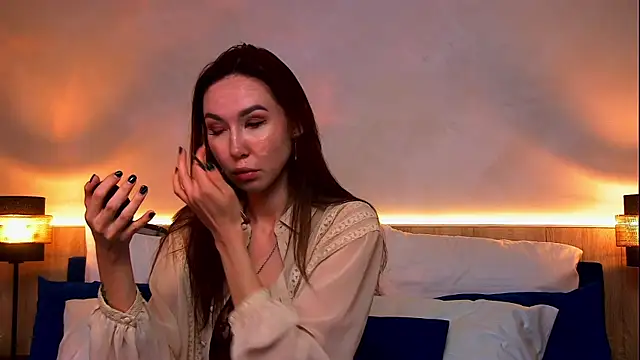 EmilyGray   online show from 06.06.26