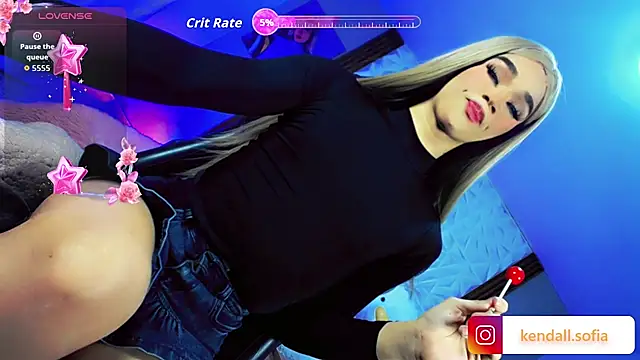 Snapshot of Sophiaa_doll_ chatting on 07.10.26 Sophiaa doll online show from 07.10.26