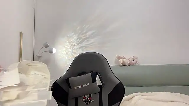 Snapshot of Susu-36E chatting on 03.16.26 Susu-36E online show from 03.16.26