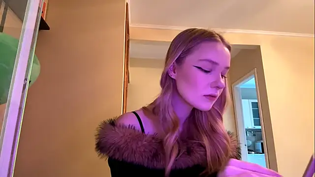 Snapshot of RimyPlaza chatting on 04.04.26 RimyPlaza online show from 04.04.26