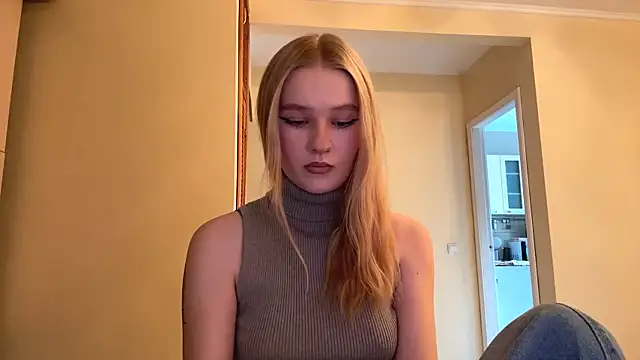 Snapshot of RimyPlaza chatting on 04.06.26 RimyPlaza online show from 04.06.26