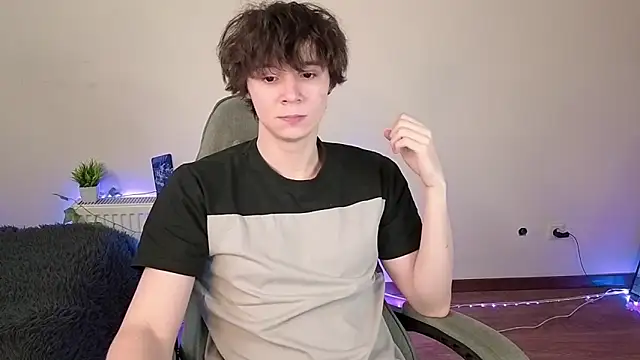 AnthonyCuutie online show from 06.14.26