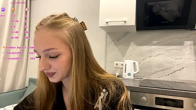 Anika Socutehe online show from 06.18.26