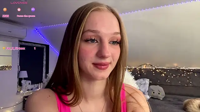 Anika Socutehe online show from 06.25.26