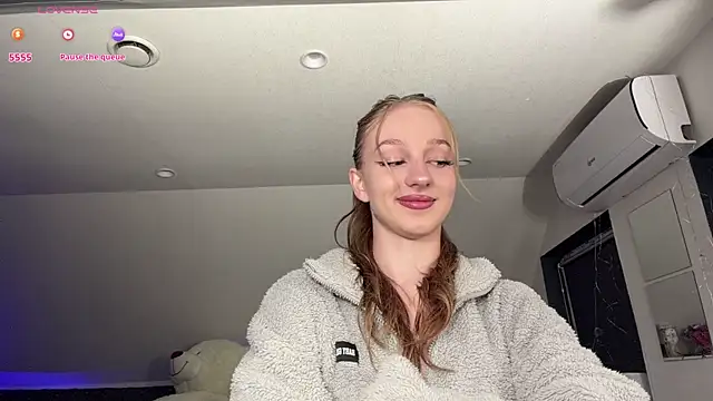 Anika Socutehe online show from 07.26.26