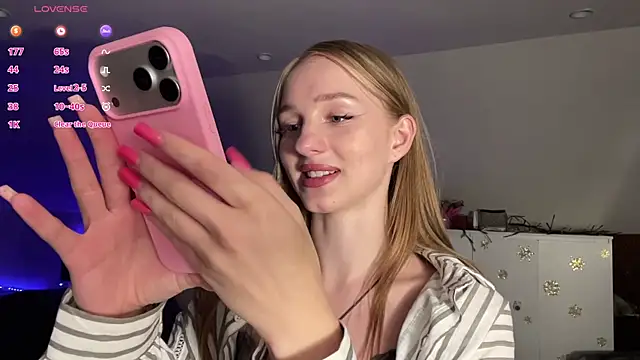 Anika Socutehe online show from 08.02.26