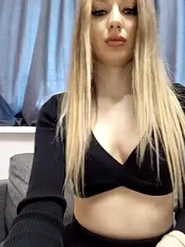 Snapshot of AlishaWey chatting on 03.13.26 AlishaWey online show from 03.13.26