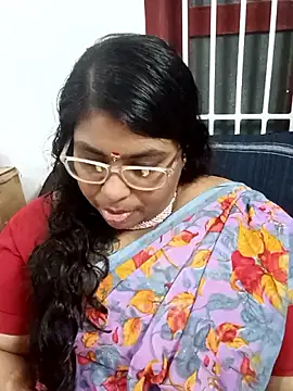 Snapshot of deepika-mallus chatting on 03.06.26 deepika-mallus online show from 03.06.26