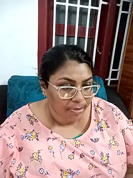 Snapshot of deepika-mallus chatting on 03.15.26 deepika-mallus online show from 03.15.26