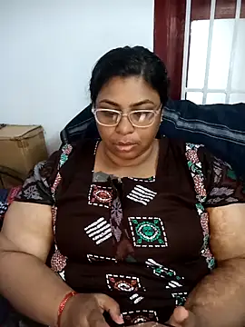 Snapshot of deepika-mallus chatting on 03.21.26 deepika-mallus online show from 03.21.26