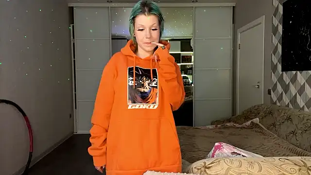 SalenaVeron online show from 03.11.26