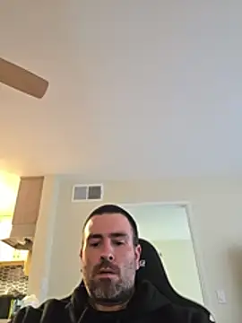 Biggbaddwulf7 online show from 06.25.26