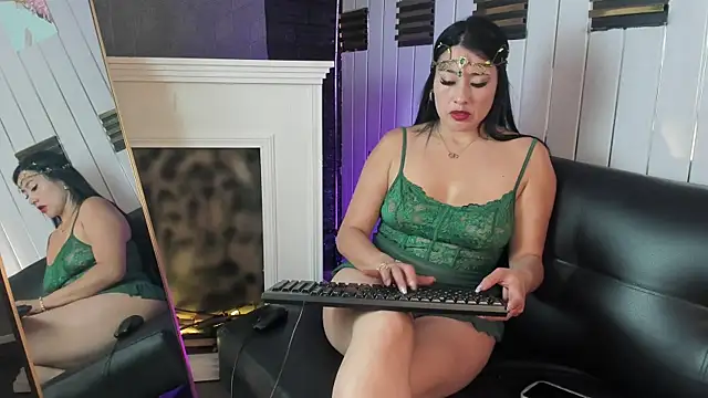 Terra  Rouse  online show from 07.08.26