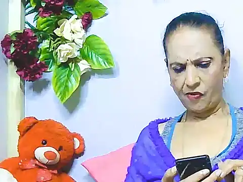 Snapshot of Hot_queen58 chatting on 06.03.26 Hot queen58 online show from 06.03.26