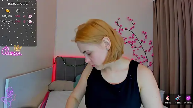 DellaRows online show from 05.06.26