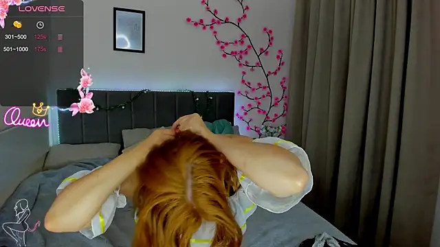 DellaRows online show from 06.15.26