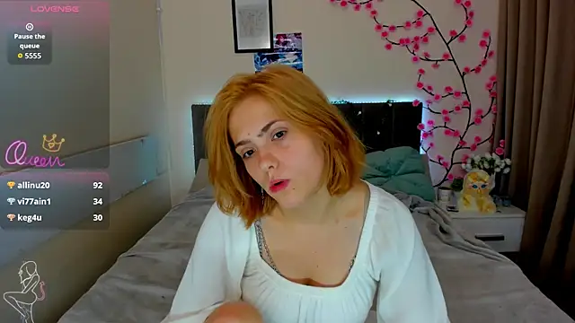 DellaRows online show from 07.02.26