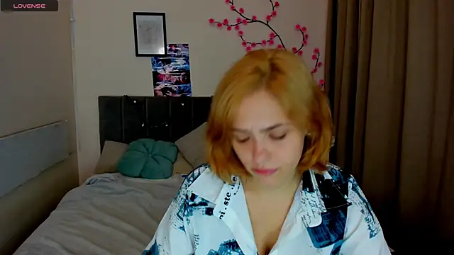 DellaRows online show from 07.09.26