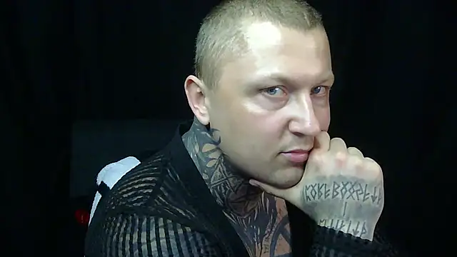 Snapshot of devilWithTats chatting on 05.20.26 devilWithTats online show from 05.20.26
