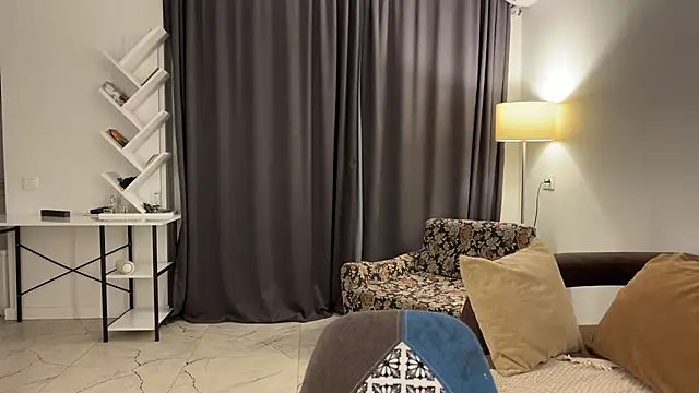 Lolatatee online show from 05.02.26