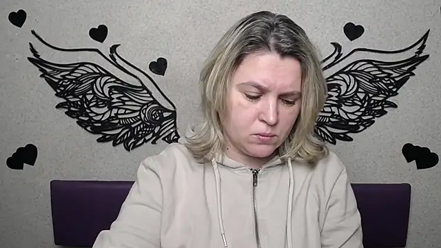 VickyRobins online show from 03.10.26