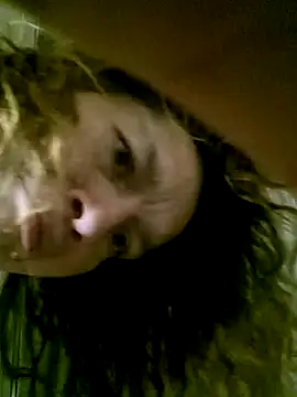 VelvetRae online show from 03.04.26