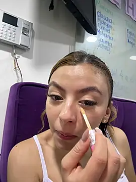   Nahomy online show from 05.06.26