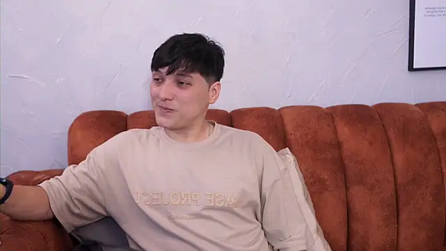 Mia and Belmonth online show from 05.01.26