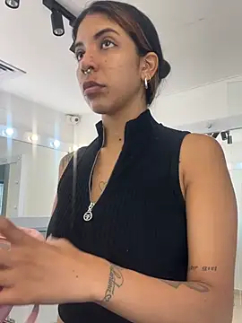 VioletaHills  online show from 05.06.26