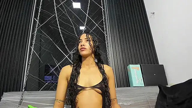 Megan Duskk online show from 07.04.26