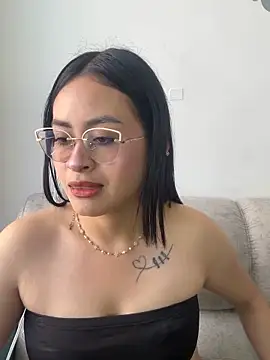 Anni Rose online show from 04.21.26