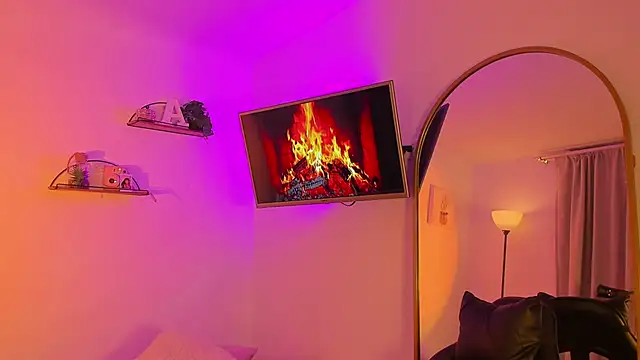 AlaiaRogers online show from 05.07.26