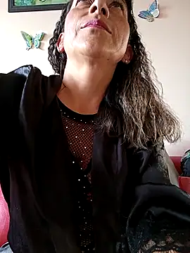 Lucia Rios online show from 04.22.26