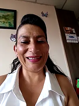 Lucia Rios online show from 05.04.26
