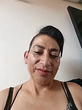 Lucia Rios online show from 06.16.26