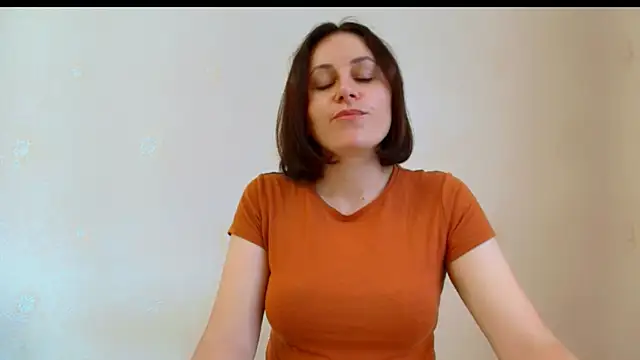 Snapshot of Inessa_beauty chatting on 06.20.26 Inessa beauty online show from 06.20.26