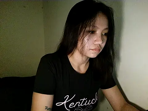 Snapshot of vanessallena chatting on 05.27.26 vanessallena online show from 05.27.26