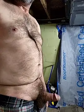 Snapshot of ultimateBWC chatting on 04.04.26 ultimateBWC online show from 04.04.26