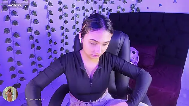 charlotte keyss online show from 03.13.26