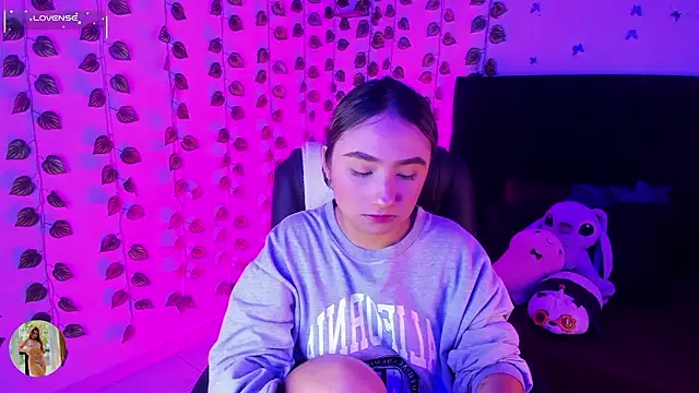 charlotte keyss online show from 03.14.26