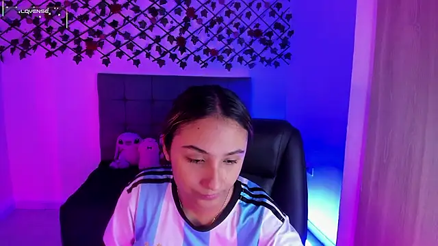 charlotte keyss online show from 03.17.26