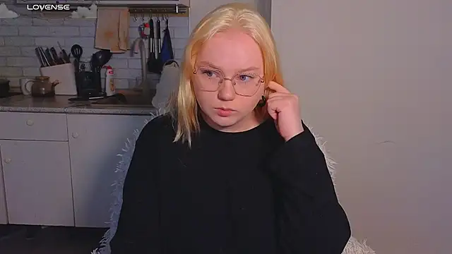 soft focus online show from 06.11.26