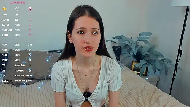 OdiIiaChavarria online show from 04.24.26