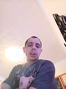 Snapshot of Hugo1993 chatting on 03.01.26 Hugo1993 online show from 03.01.26