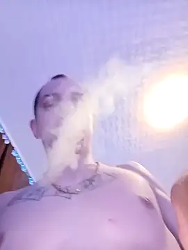 Snapshot of Hugo1993 chatting on 03.05.26 Hugo1993 online show from 03.05.26