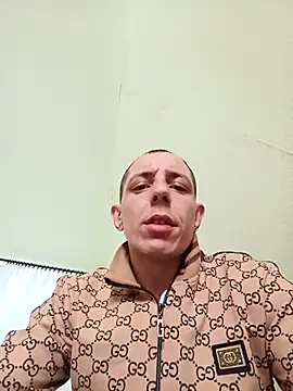 Snapshot of Hugo1993 chatting on 04.03.26 Hugo1993 online show from 04.03.26