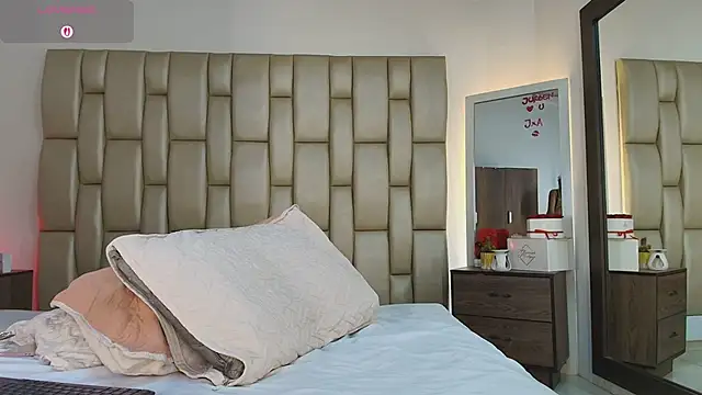 ZoeBarlove online show from 03.10.26