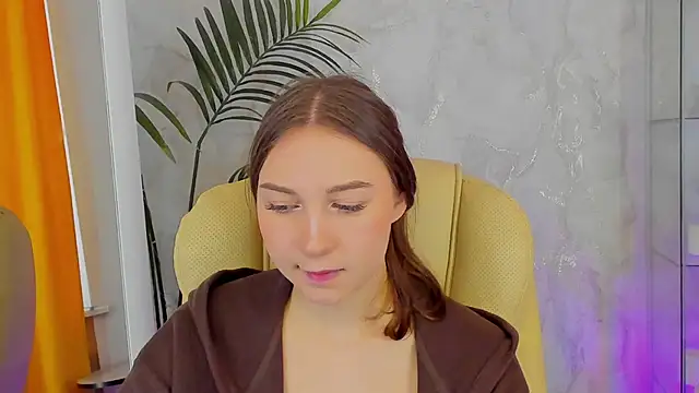 OliviaLang online show from 03.12.26