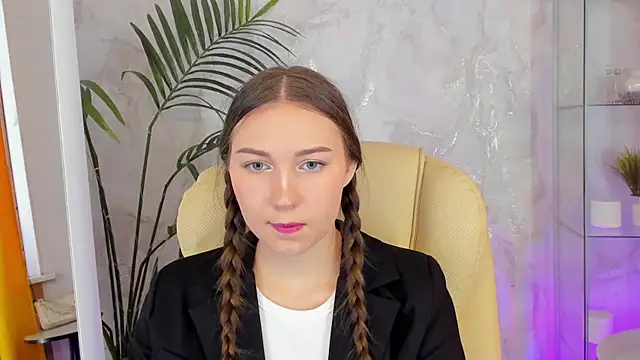 OliviaLang online show from 03.13.26